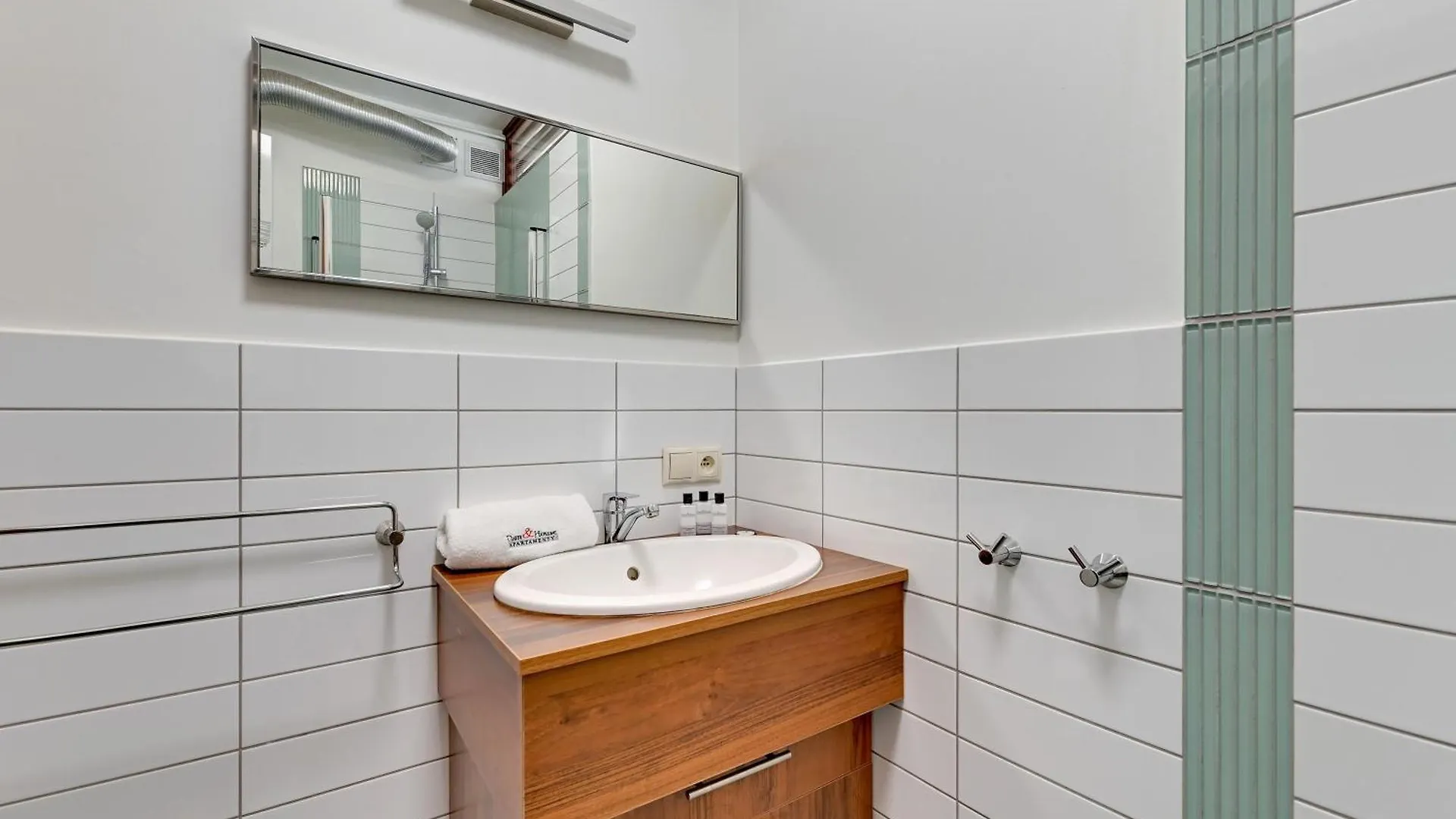 Dom & House - Apartments Old Town Targ Rybny - Self Check-In, Parking, River View Gdaňsk Polsko