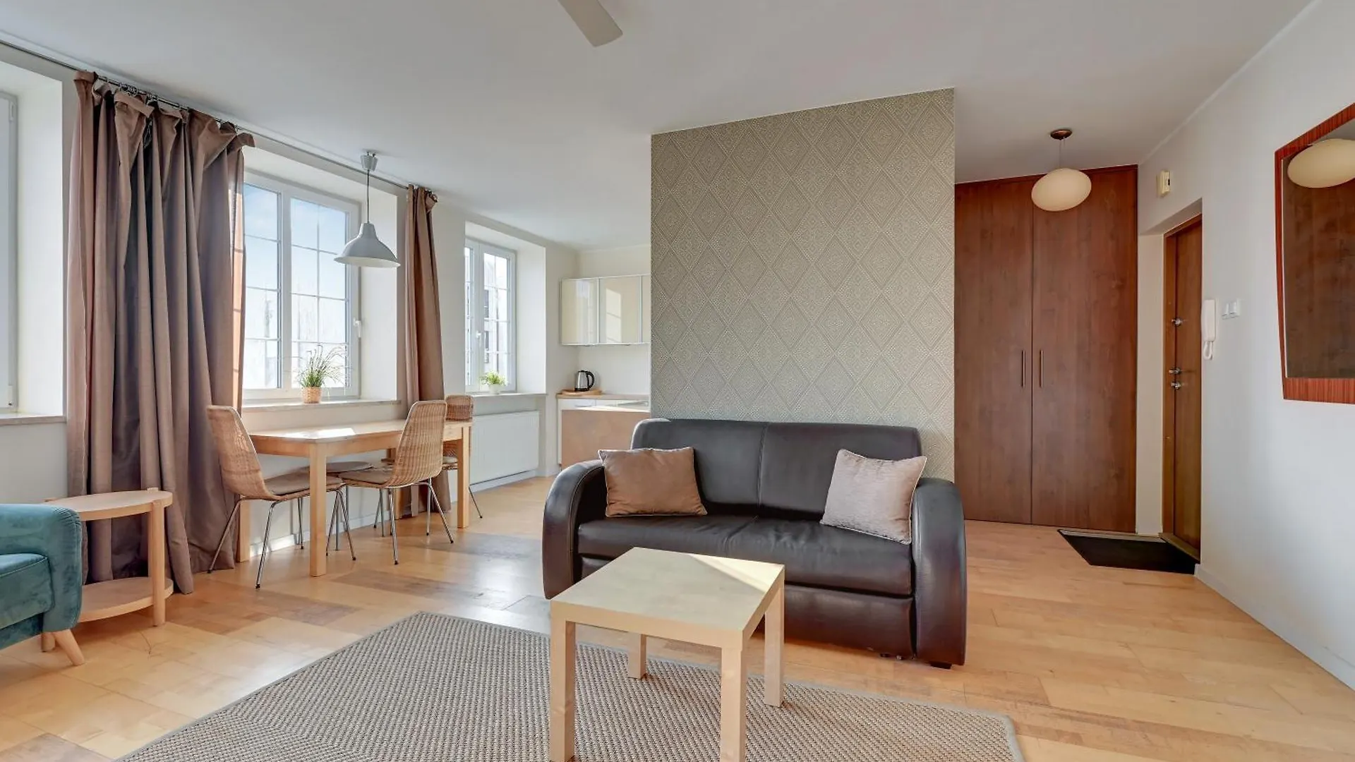 Dom & House - Apartments Old Town Targ Rybny - Self Check-In, Parking, River View غدانسك 0*,